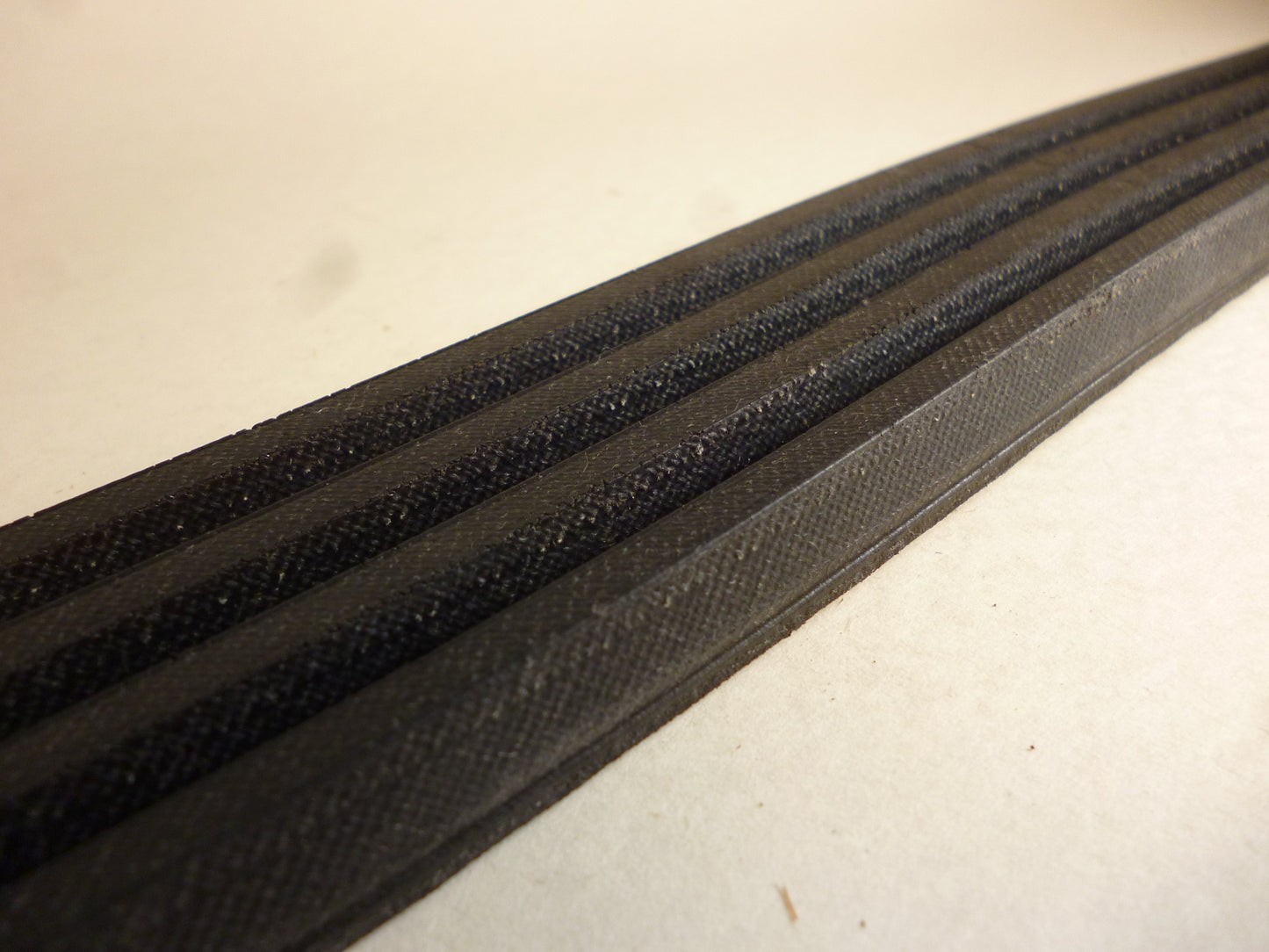 Carlton 0400144 Multi V belt